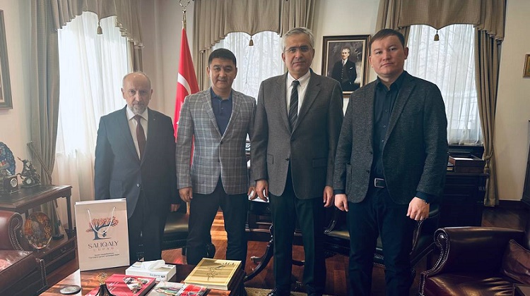 500 BİN DOLARLIK YARDIMI ÇORUM ORGANİZE ETTİ