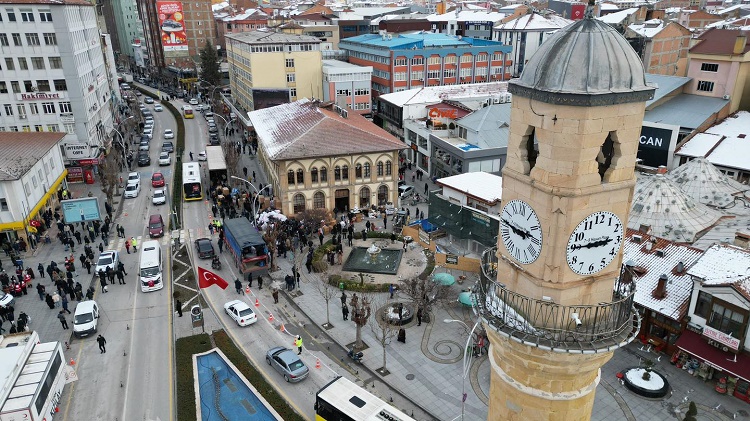 ÇORUMLULAR TEK YÜREK OLDU