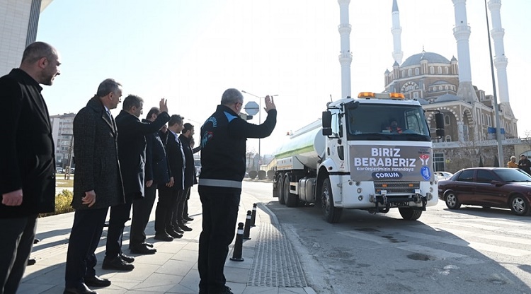 BELEDİYE EKİPLERİ AFŞİN’E UĞURLANDI