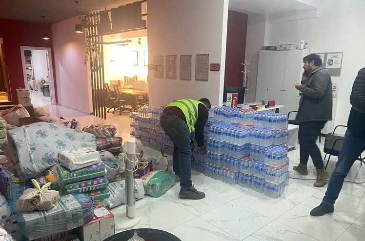 MHP İLÇELERDE YARDIM KAMPANYASI BAŞLATTI
