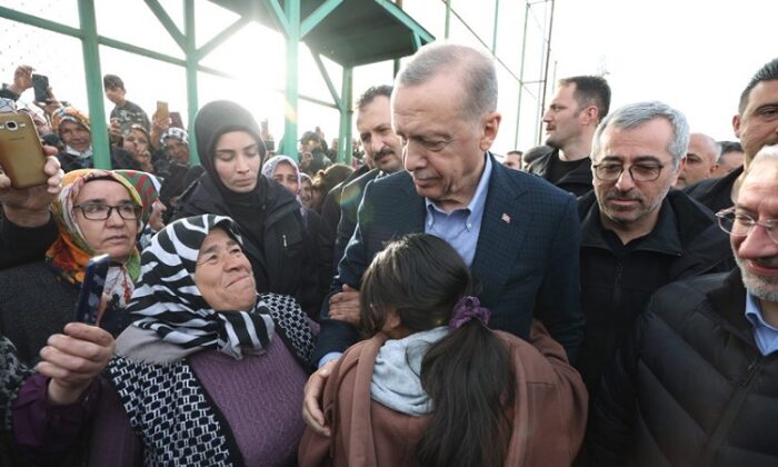 BUGÜNLERİ HEP BERABER ATLATACAĞIZ