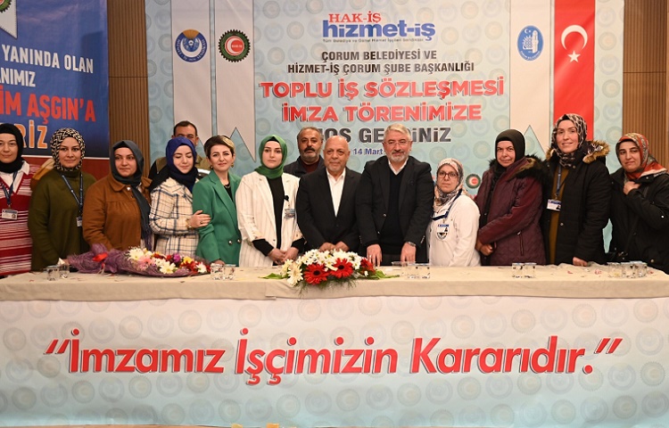 BELEDİYE’DE TOPLU SÖZLEŞME SEVİNCİ