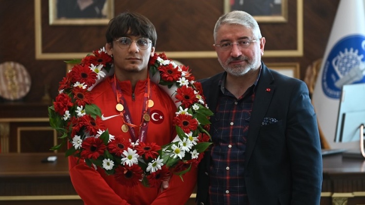 MERT İLBARS ÇORUM’UN GURURU OLDU