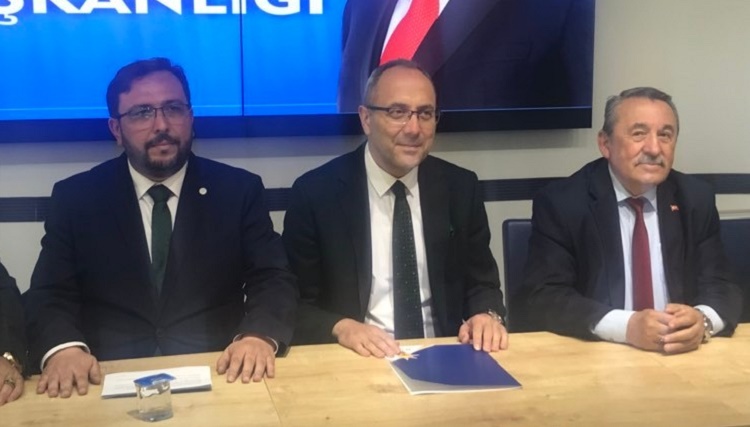 AK PARTİ’DEN ADAYLIĞINI AÇIKLADI