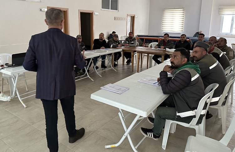 ÇORUM BELEDİYESİNDE BİYOSİDAL EĞİTİMİ