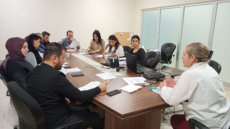 DİKSİYON EĞİTİMİ ALDILAR