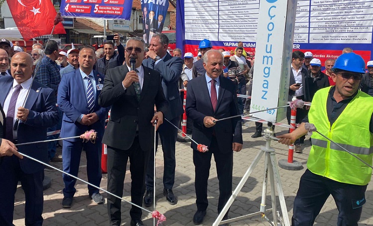 BAYAT’DA DOĞALGAZ MEŞALESİ YAKILDI