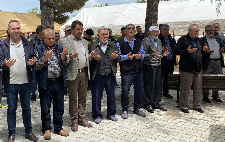 ÜLKENPINAR’DA ŞÜKÜR DUASI