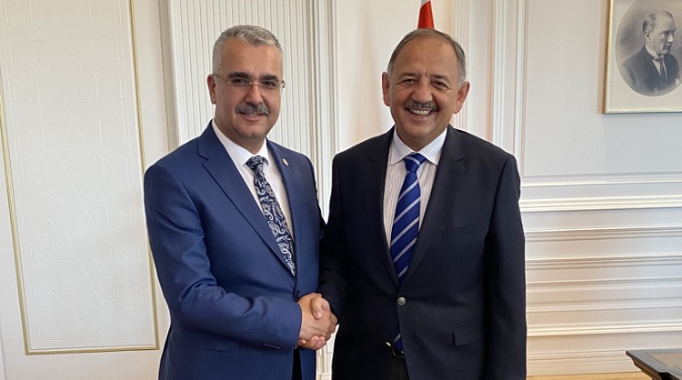 BAKAN İLE TOKİ KONUTLARINI GÖRÜŞTÜ