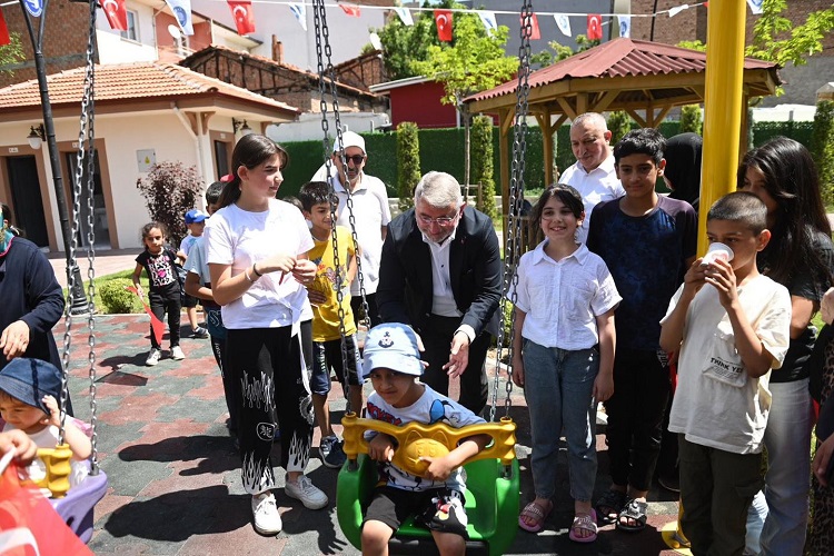 YENİYOL MAHALLESİNİN PARKI AÇILDI