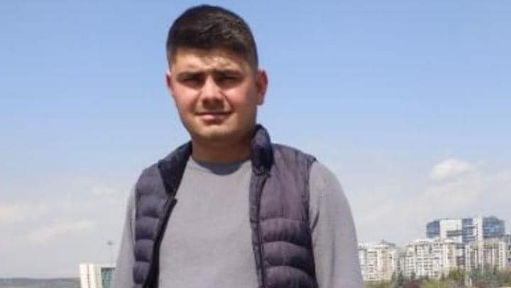 ÇORUMLU GENÇ SEVENLERİNİ ÜZDÜ
