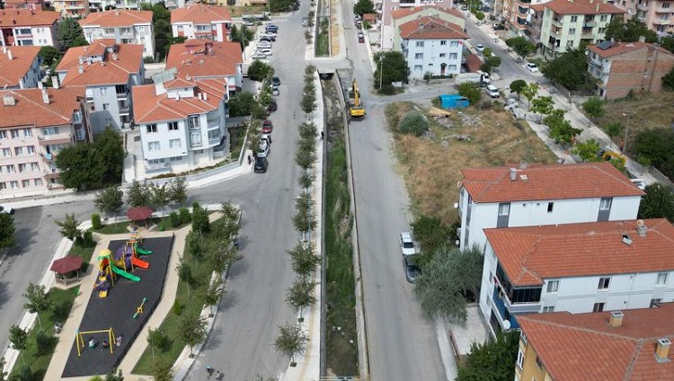 DERELERDE TEMİZLİK ÇALIŞMASI