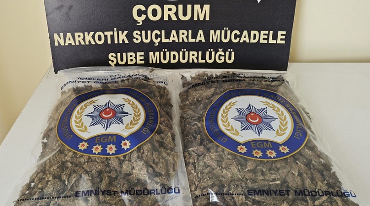 POLİSTEN UYUŞTURUCU OPERASYONU