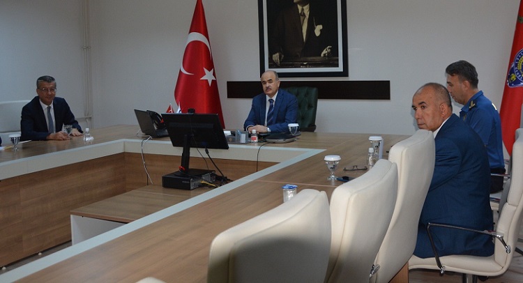 VALİ DAĞLI GÜVENLİK SORUNUNA EL ATTI