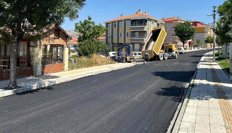 GÜLABİBEY’DE ASFALT SEFERBERLİĞİ