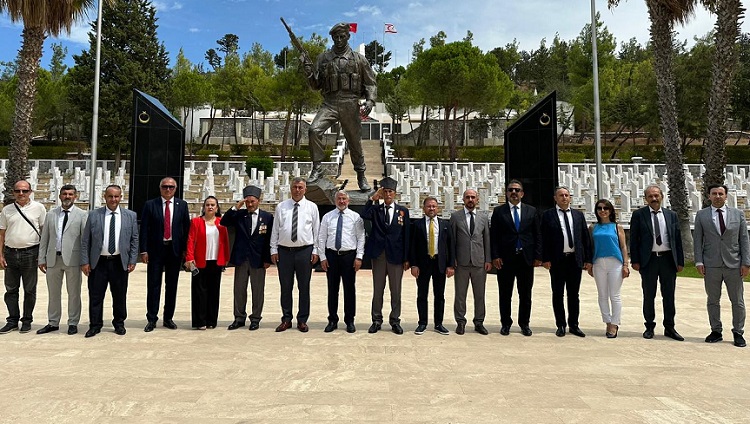 KIBRIS GAZİLERİNİ DUYGULANDIRAN ZİYARET