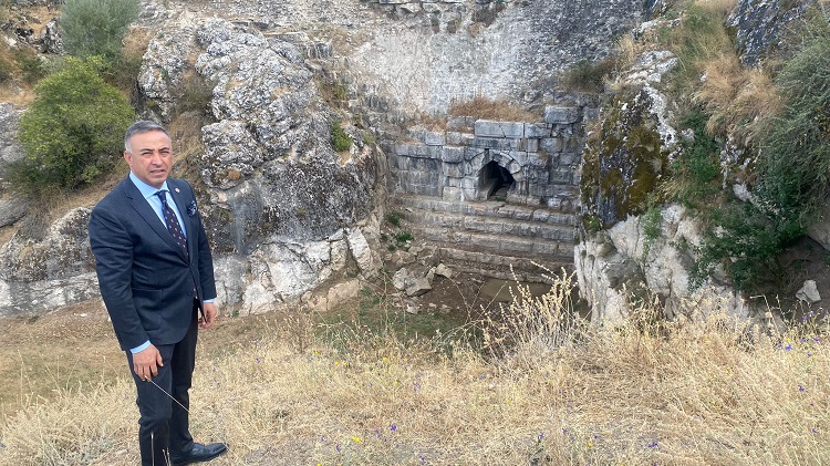 <strong>ÇORUM HAK ETTİĞİ YATIRIMLARI ALMIYOR</strong>