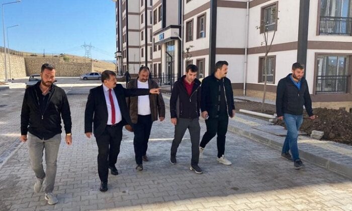 EMEKLİ KONUTLARI TESLİM EDİLECEK