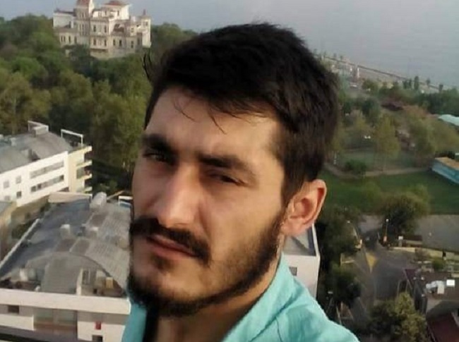 ÇORUMLU GENÇ SEVENLERİNİ ÜZDÜ