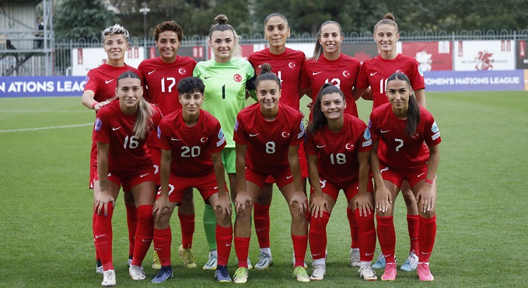 İLK KEZ MİLLİ MAÇ OYNANACAK