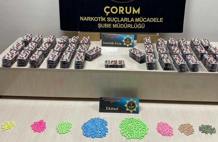 UYUŞTURUCU OPERASYONUNDA ELE GEÇİRİLDİ