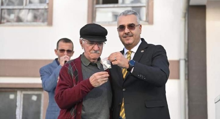 EMEKLİ TOKİ’DE ANAHTARLAR VERİLİYOR