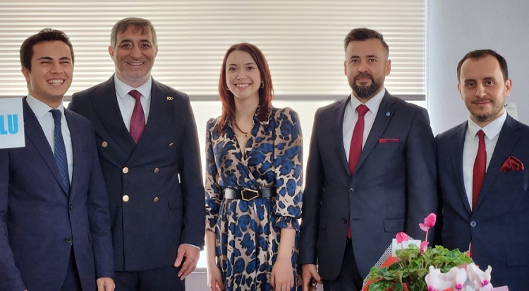 AV. SİMGE İŞİTMEN VE AV. RECEP AKSOY AVUKATLIK BÜROSUNU AÇTI