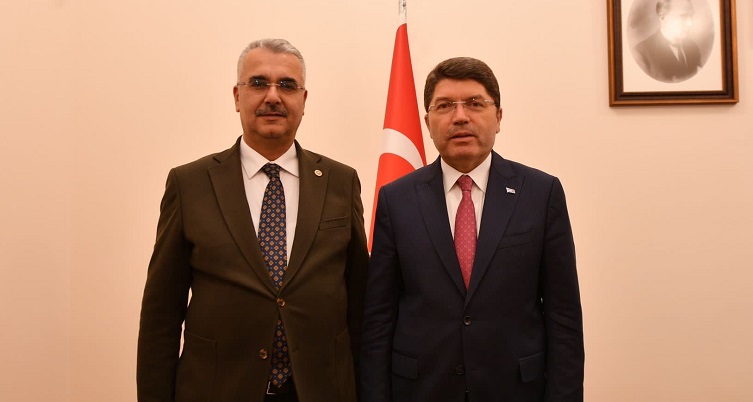 YENİ ADLİYE BİNASI İÇİN GÖRÜŞTÜ