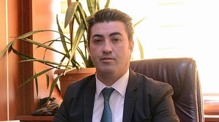 ÇORUMLU MÜDÜR KALBİNE YENİLDİ