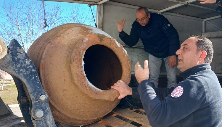 TARLADA TARİHİ ESER KÜP BULUNDU