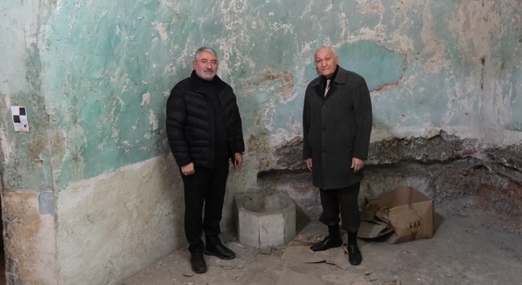 TARİH YENİDEN AYAĞA KALKIYOR