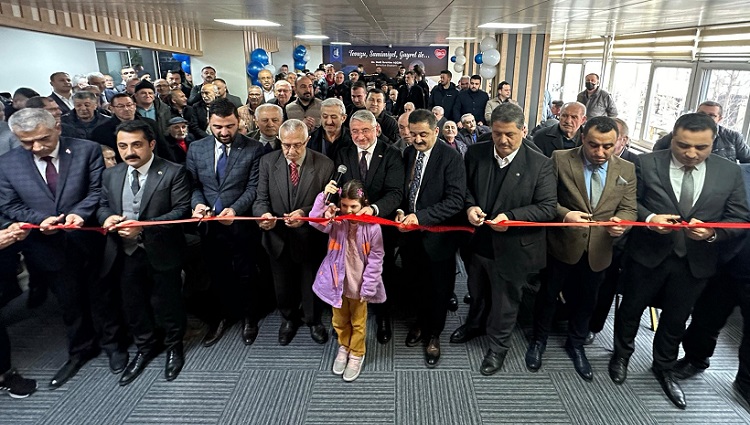 EMEKLİLER LOKALİ TÖRENLE AÇILDI