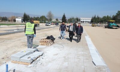 CADDE BAYRAKLARLA DONATILACAK