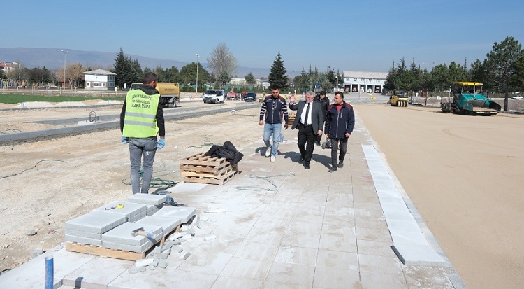 CADDE BAYRAKLARLA DONATILACAK