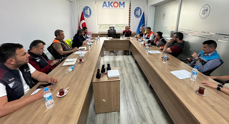 BELEDİYE AKOM TEYAZZUK’DA!