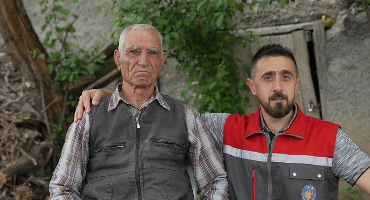 YAŞLILAR İÇİN EVDE TIRAŞ HİZMETİ