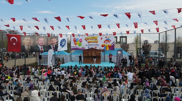 23 NİSAN ÇOCUK ŞENLİĞİNDE EĞLENECEKLER