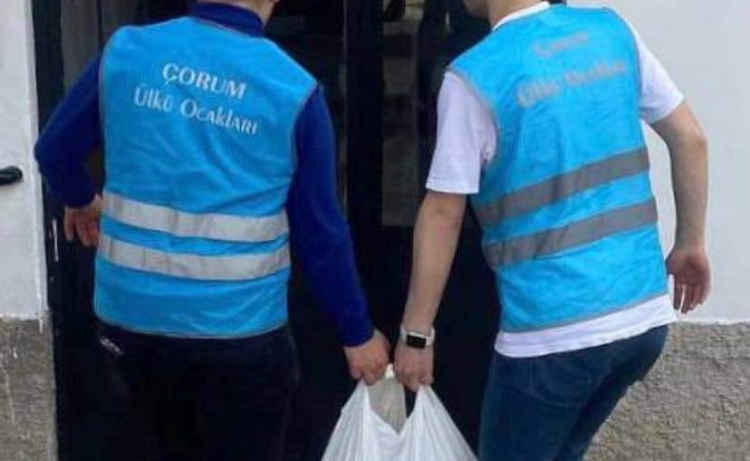 ÜLKÜCÜLER GÖNÜLLER ARASI KÖPRÜ OLDU