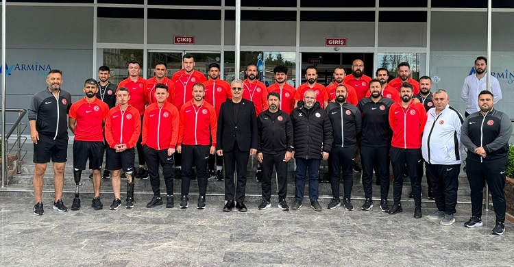AMPUTE MİLLİ FUTBOL TAKIMINA ZİYARET