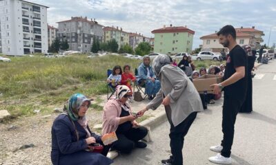 ÖĞRENCİ VE VELİLERİN YANINDALAR