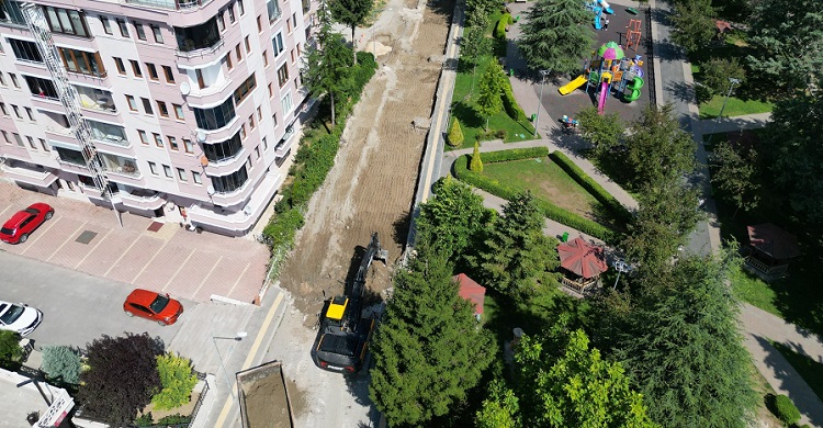 ASFALT YENİLEME ÇALIŞMASI YAPILIYOR