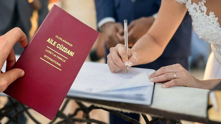 ÇORUMLULAR EVLİLİKTEN KAÇIYOR