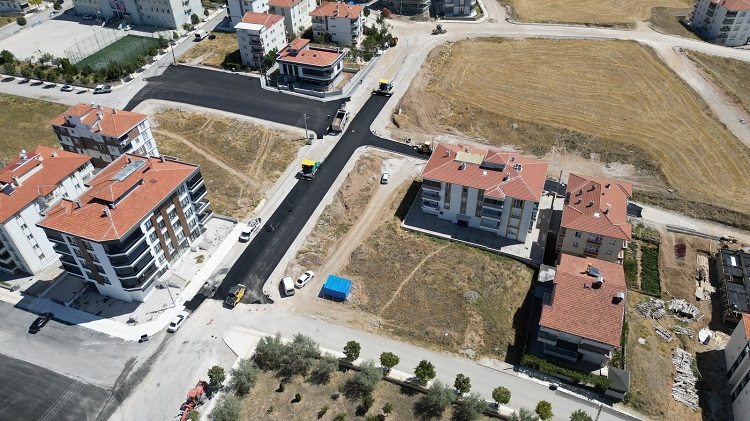 ASFALT ÇALIŞMALARI DEVAM EDİYOR