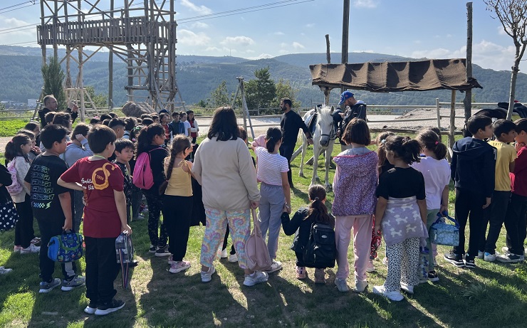 ÇORUMLU OBASI ÖĞRENCİLERİ AĞIRLIYOR