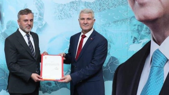 AK PARTİ MERKEZ İLÇE BAŞKANI OLDU