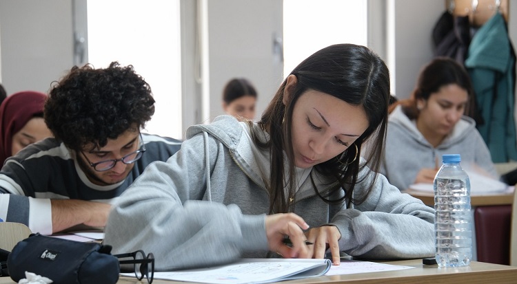 BELEDİYE ÖĞRENCİLERİ YKS’YE HAZIRLIYOR