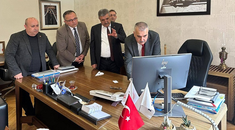 HIZLI TREN ÇALIŞMALARINI YAKINDAN TAKİP EDİYORUZ