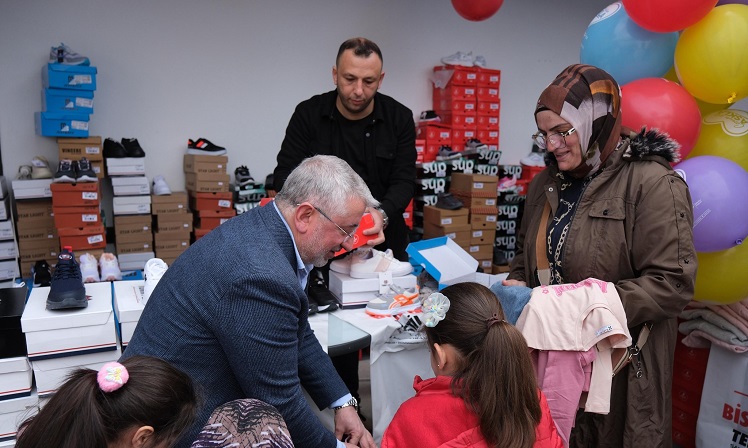 BELEDİYE ÇOCUKLARIN YÜZÜNÜ GÜLDÜRDÜ
