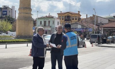 ÇORUM’DA YERE İZMARİT ATANLARA CEZA!