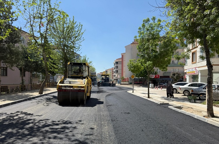 ASFALT ÇALIŞMALARI DEVAM EDİYOR